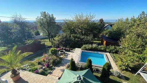 Holiday home with view and pool