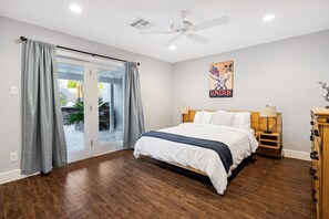 4 bedrooms, iron/ironing board, travel cot, free WiFi
