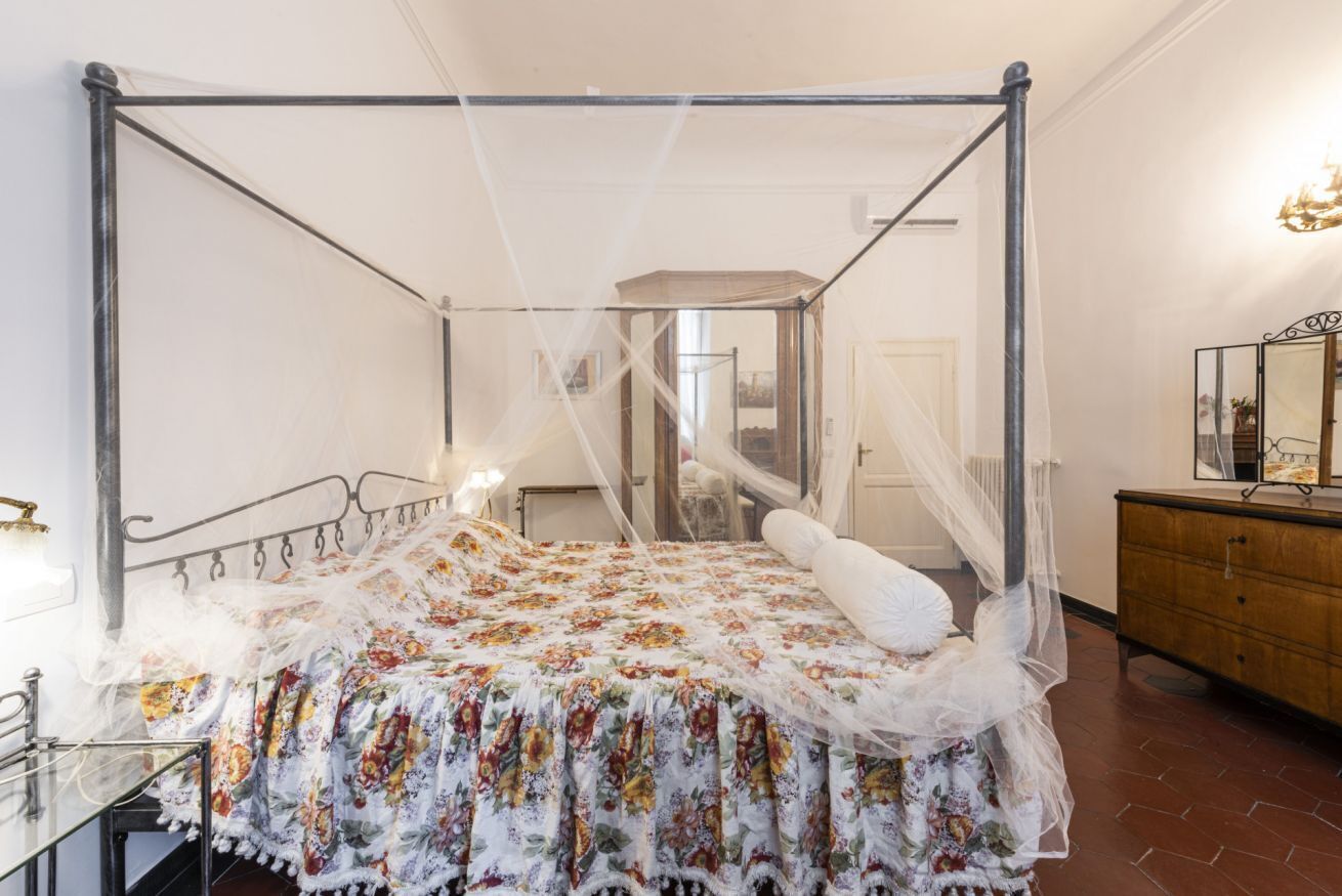 2 Schlafzimmer, Schreibtisch, Bügeleisen/Bügelbrett, WLAN