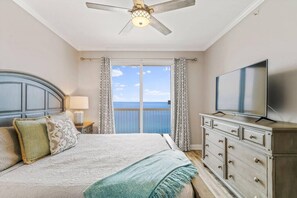 3 bedrooms, free WiFi, bed sheets - Calypso 1804 West Tower! Gulffront, Free Beach Service and Walk to Pier Park! (Panama City Beach)