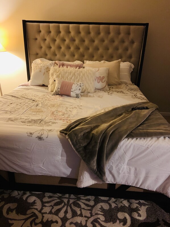 2 Schlafzimmer, Bügeleisen/Bügelbrett, WLAN, Bettwäsche