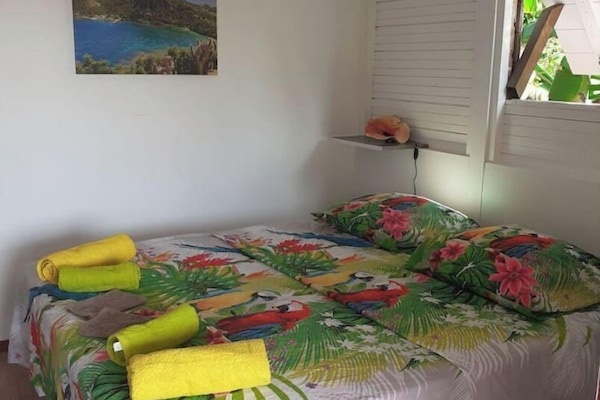 5 bedrooms, travel crib, free WiFi, bed sheets