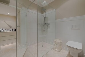 صورة غير مصنفة، 5 من 15، زرّ