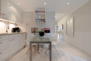 صورة غير مصنفة، 4 من 15، زرّ