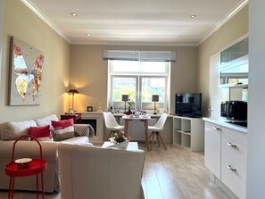 TV - 6. oyster pearl, 40sqm for up to 2 persons - Villa Frische Brise (Sylt)