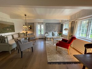 Unclassified image, 3 of 11, button - 1st captain's apartment, 70sqm for 3-4 persons - Weidemannhaus (Sylt-Ost)