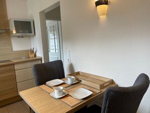 Dining - Dune view, 60sqm, for up to 2 people - house on the Wadden Sea (Sylt)