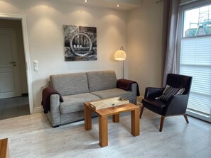 صورة غير مصنفة، 4 من 14، زرّ