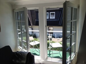 صورة غير مصنفة، 2 من 13، زرّ