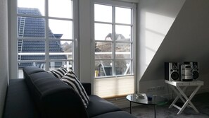 صورة غير مصنفة، 4 من 13، زرّ