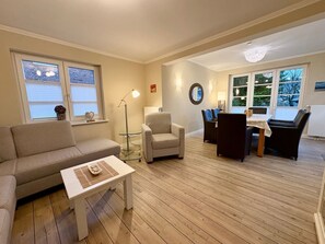 صورة غير مصنفة، 2 من 16، زرّ