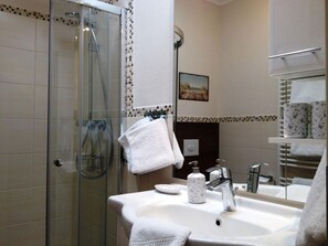 Shower, hair dryer, towels - Schiff Ahoi - Schiff Ahoi, 48qm für bis zu 2-3 Personen (Sylt)