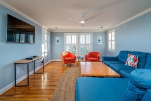 Smart TV, fireplace, video games, DVD player