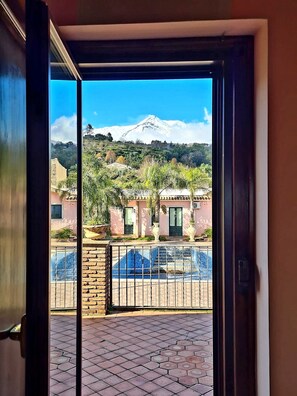 Interior - Etna panoramic villa with swimming pool (Miscarello)