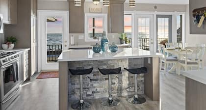 Stunning Lakeview cottage perfect for a getaway