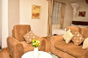 Interior - Unique, Compact Studio Apartment - 7 minutes from Lake Victoria (Kisumu)