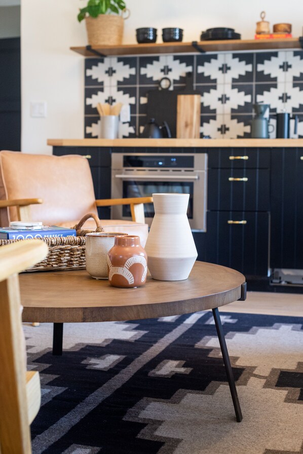 Réfrigérateur, four, plaque de cuisson, lave-vaisselle