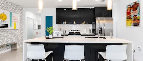 Fridge, microwave, oven, stovetop