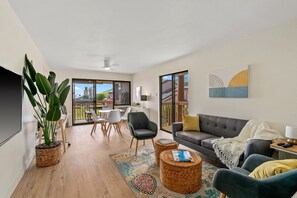 Smart TV, books - Family Condo with Queen Beds & Ocean Views from 3 Lanais! (Lihue)