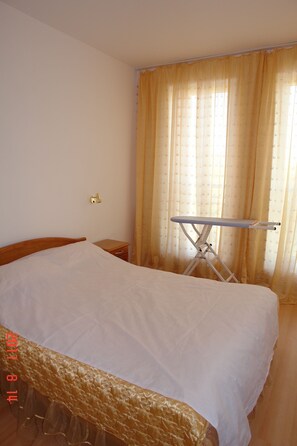 3 Schlafzimmer, Bügeleisen/Bügelbrett, WLAN, Bettwäsche