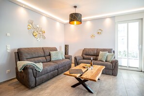 TV, fireplace - Domizil Meerzeit, App. 2 (Heringsdorf)