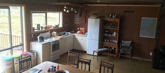 RotokauwaI Farmstay private, cosy ,great walks and views