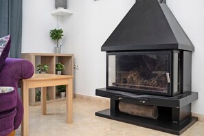 Interior - Country House 'Sol' with Mountain Views, Wi-Fi and Air Conditioning (Chiclana de la Frontera)