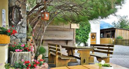 Apartment "Birkenhof - Wohnung Ortler" with Mountain View, Balcony & Wi-Fi