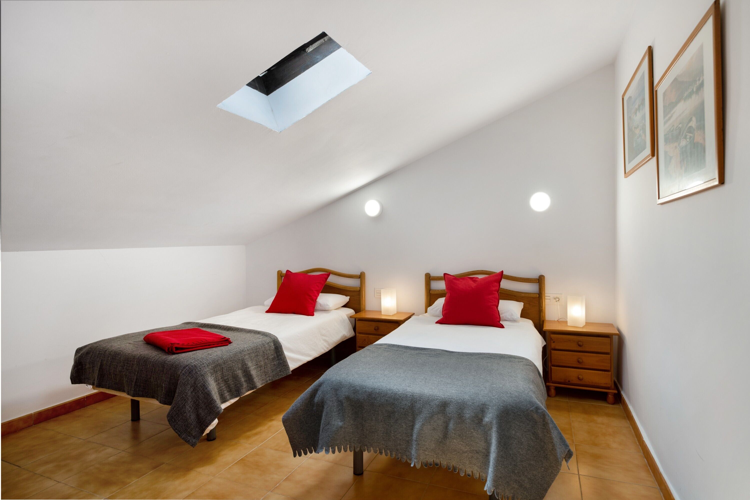 2 chambres, Wi-Fi gratuit, draps fournis