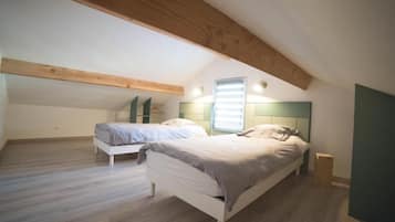 3 bedrooms, free WiFi, bed sheets