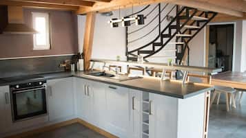 Refrigerador, microondas y lavavajillas