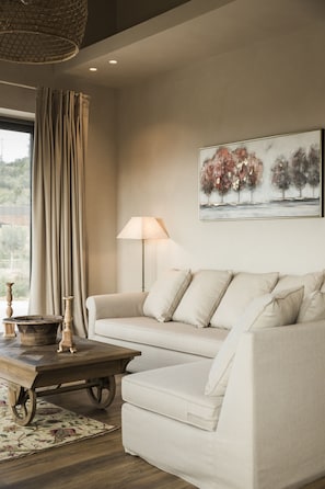 Smart TV - Villa Hera - Zeus Exclusive Villas Collection (Κλείσματα)