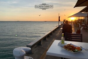 Outdoor dining - “Callington” Darwin City High-Rise (Darwin City)