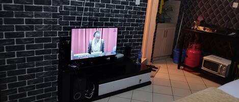 1 多间卧室、WiFi