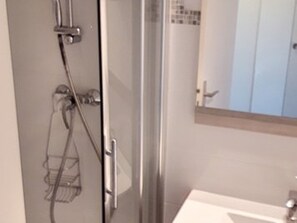Hair dryer - A/C T2, WIFI, Private Parking, Close to Beach - Bormes les Mimosas (Bormes-les-Mimosas)