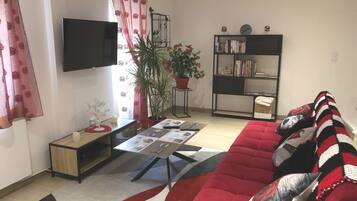 Televisor intel·ligent, llibres i estèreo