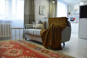 Smart TV - Beautiful studio(35sq.m) - top location - golden center (Almaty)