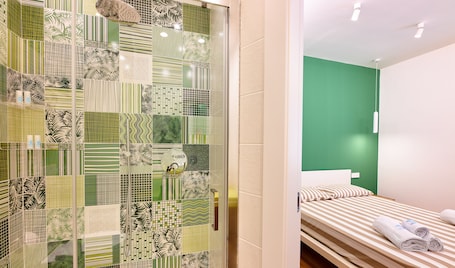 Comfort Double Room, 1 Queen Bed | Bathroom | Shower, rainfall showerhead, hair dryer, slippers