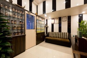 Lobby - Hotel Khandesh Residency (Panvel)