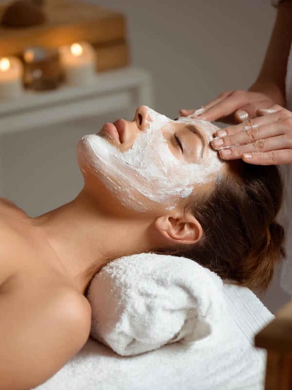Phòng trị liệu đôi, massage đá nóng, massage mô sâu, massage thể thao