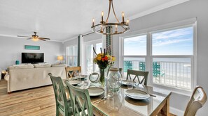 Dining - 🦩Book Me Baby! Secret Agents Welcome ~ Gulf Views The Islander 7007🦩 (Fort Walton Beach)