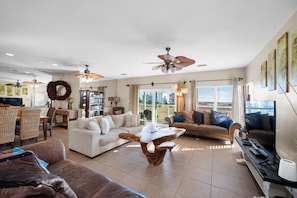 スマートテレビ、DVD プレーヤー