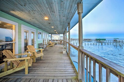 Private Dock & Pool: Luxe NOLA Group Getaway!