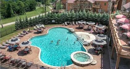 7 Springs - Private Southwind Townhome - Prime Location