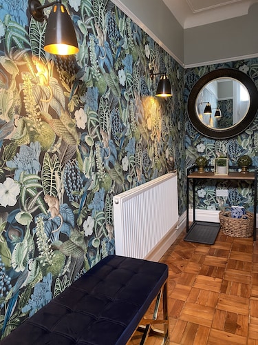 LUXURY ONE BEDROOM HOLIDAY APARTMENT