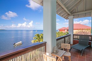 Property grounds - Villa Les Agaves, waterfront on the lagoon (Le François)