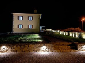 Exterior - Villa Telma in Kostrčani - Haus für 8-10 Personen (Kostrcani)