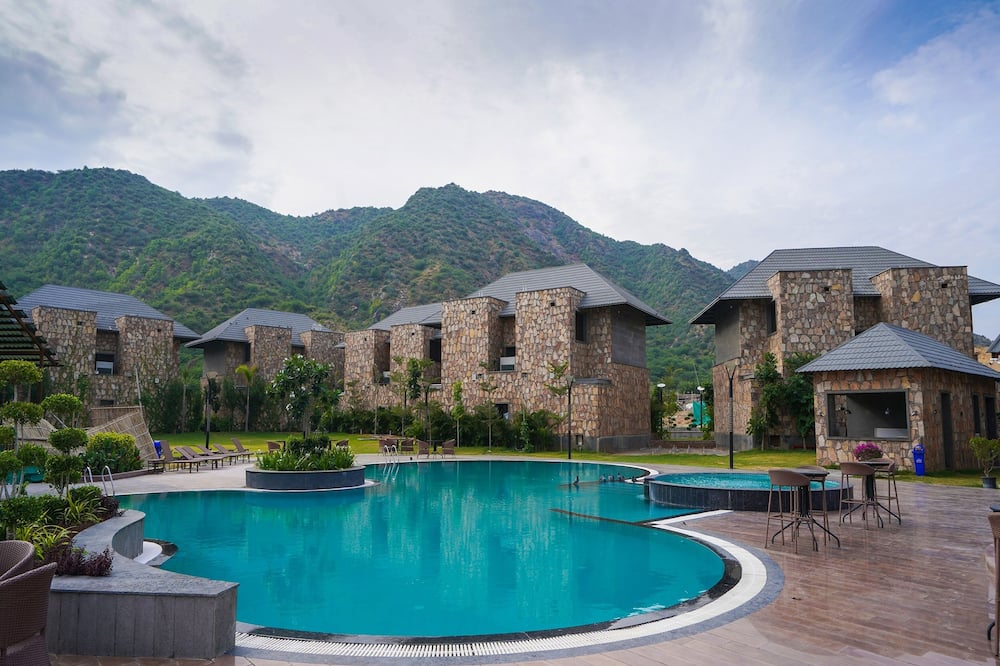 Pushkara Resort And Spa