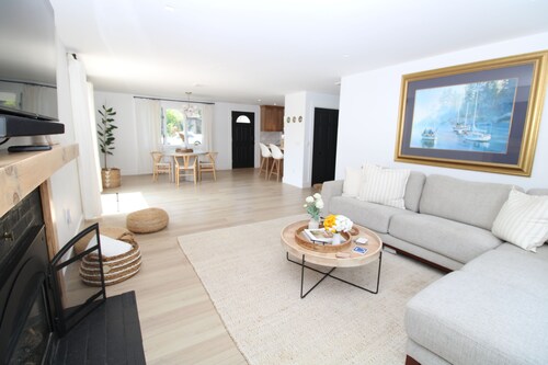 Enjoy your own private pool in Chatham! (2252)