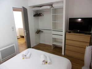 2 bedrooms, WiFi, bed sheets